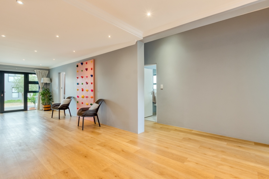 To Let 4 Bedroom Property for Rent in Aan de Wijnlanden Western Cape